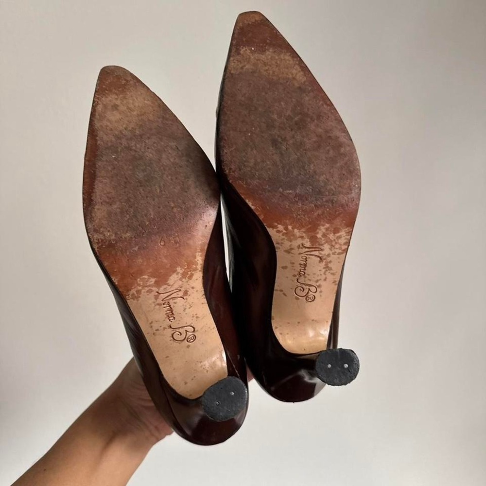 Vintage chocolate brown leather heels size 6.5 narrow gold 90s - Picture 5 of 6